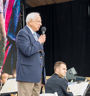 Vietnam_War_POW_Everett_Alvarez,_Jr._speaks_during_the_Welcome_Home_Celebration.